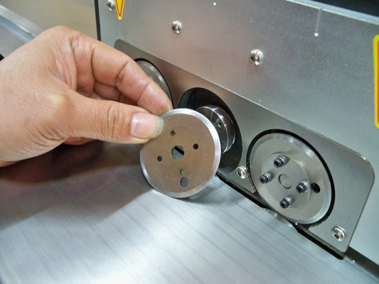 Προσαρμόσιμη μηχανή διαχωρισμού PCB για απεριόριστο μήκος PCB και πάχος 0,8-3,5 mm