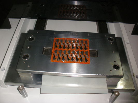 SKD11 καλυμμένη χρυσός Punching PCB κύβων μετάλλων υψηλή ταχύτητα μηχανών