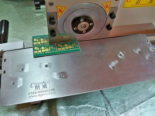 GMC 400mm/S Β έκοψε Cnc πινάκων κυκλωμάτων PCB τυπωμένη τη Depanelizer μηχανή