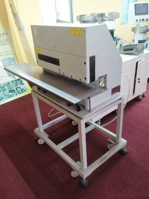 GMC L780mm μηχανοποίησε το γραμμικό PCB Β λεπίδων έκοψε τη μηχανή/τον κόπτη κουράς PCB